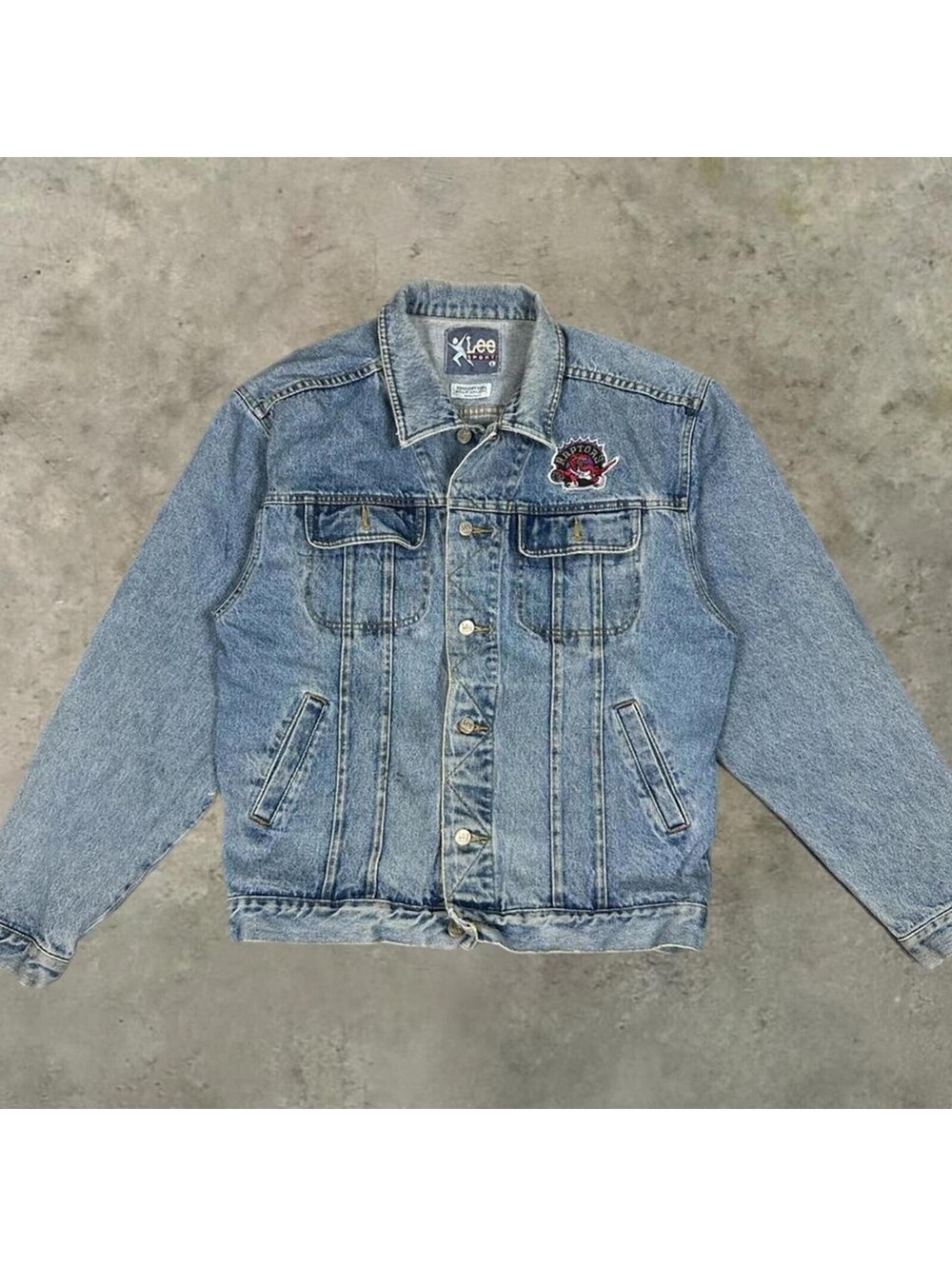 Vintage Lee sport Toronto raptors denim trucker jacket embroidered Men Large